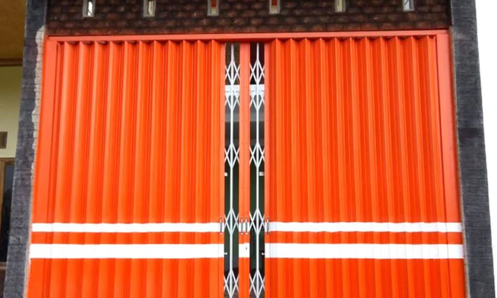 pintu harmonika ketapang