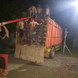 Pintu Harmonika 2 300x300 - Jasa Pembuatan Pintu Harmonika